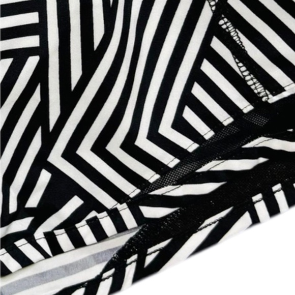 Athletic Works Black and White Patterned Women's Shorts - Picture 10 of 13